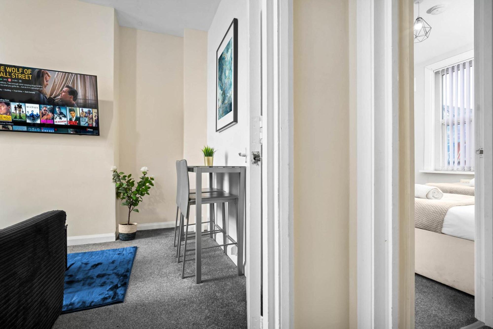 Two Bedroom Apartment - Single Beds - Accommodates 3 - Street Parking - Top Rated -Wbb West Bromwich Zewnętrze zdjęcie
