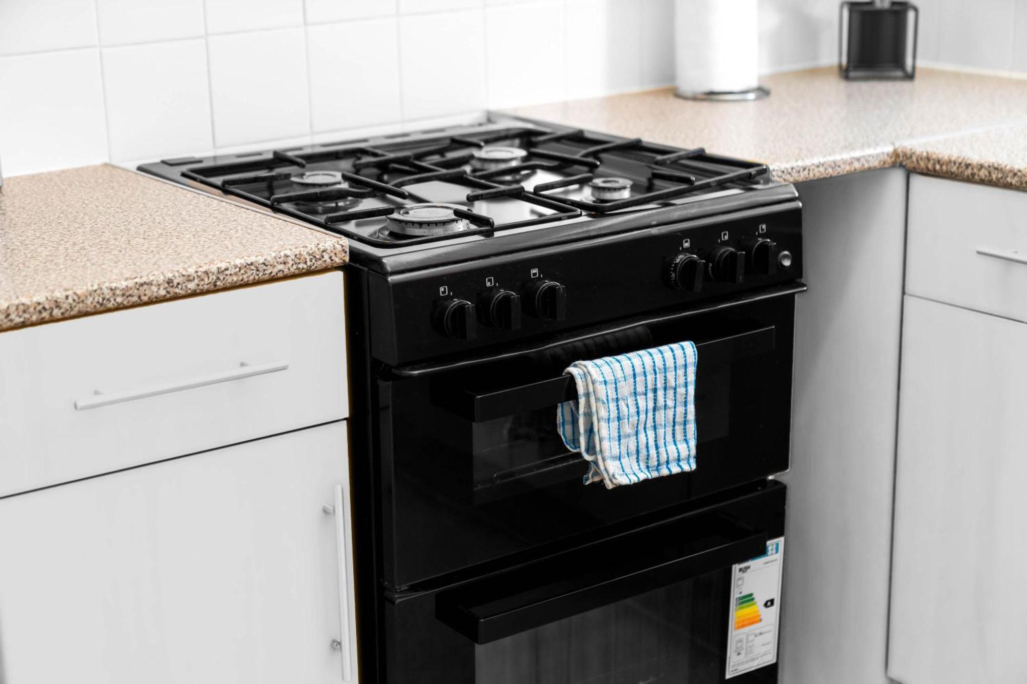 Two Bedroom Apartment - Single Beds - Accommodates 3 - Street Parking - Top Rated -Wbb West Bromwich Zewnętrze zdjęcie